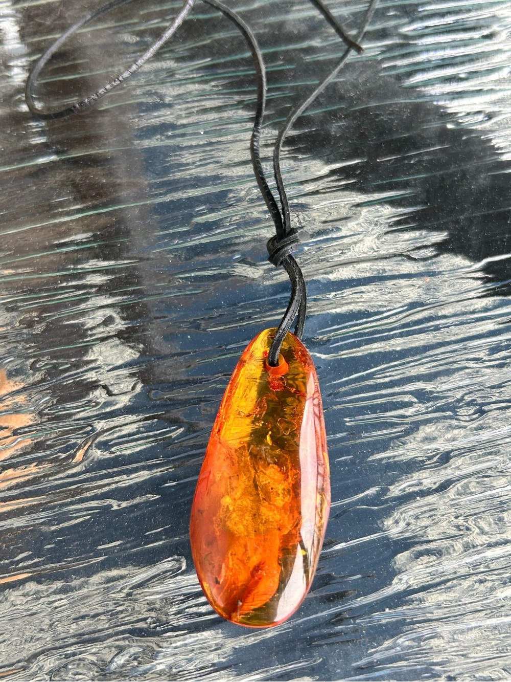 Poland Vintage Baltic Amber Insect Fossil Inclusion Huge Teardrop Pendant - Picture 4 of 17